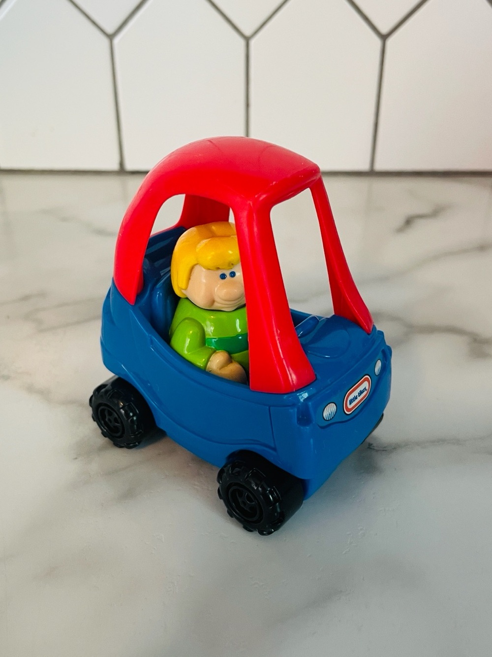 2005 Little Tikes Burger King Kids Meal Toy - Cozy Coupe